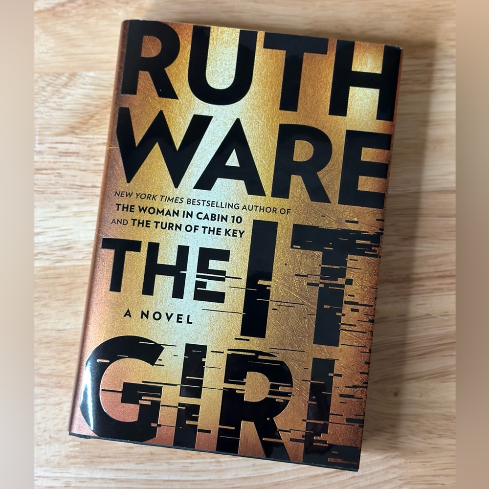 The It Girl: A Novel by‎ Ruth Ware